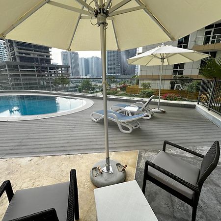 Dunya Tower Luxury And 2 Min Walk To Dubai Mall And Burj Khalifa In Heart Of Downtown מראה חיצוני תמונה