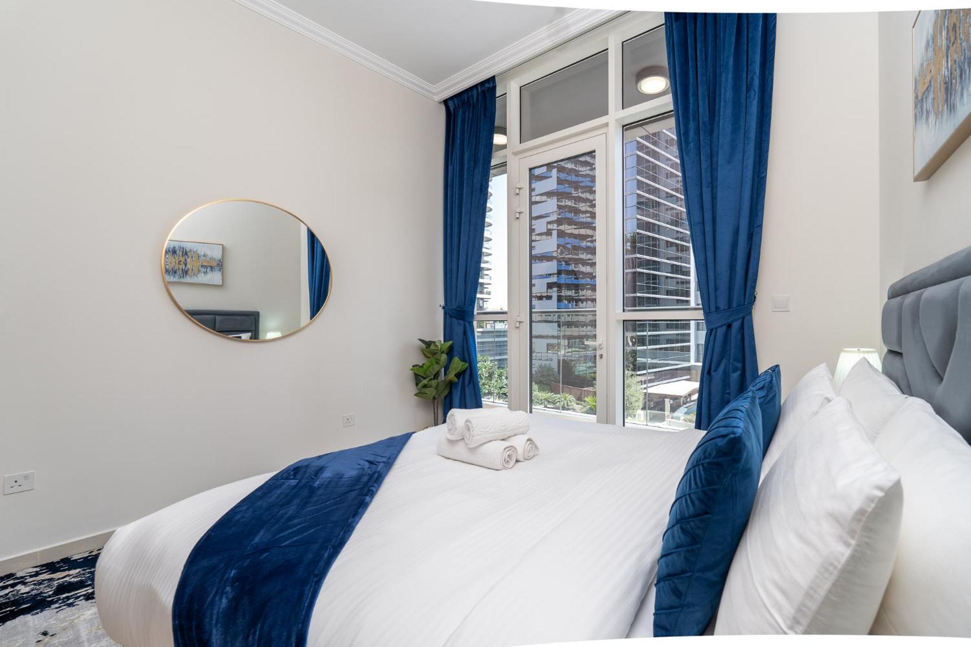Dunya Tower Luxury And 2 Min Walk To Dubai Mall And Burj Khalifa In Heart Of Downtown מראה חיצוני תמונה