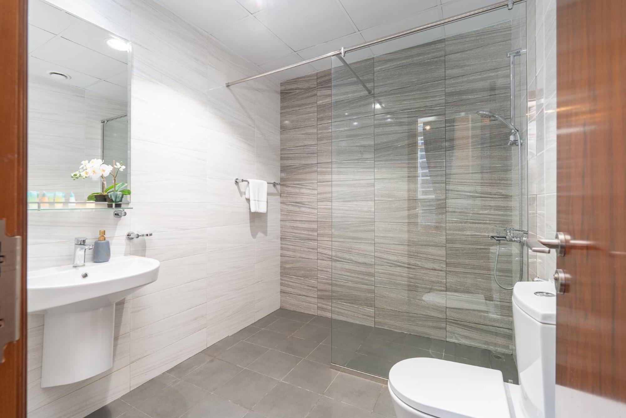 Dunya Tower Luxury And 2 Min Walk To Dubai Mall And Burj Khalifa In Heart Of Downtown מראה חיצוני תמונה