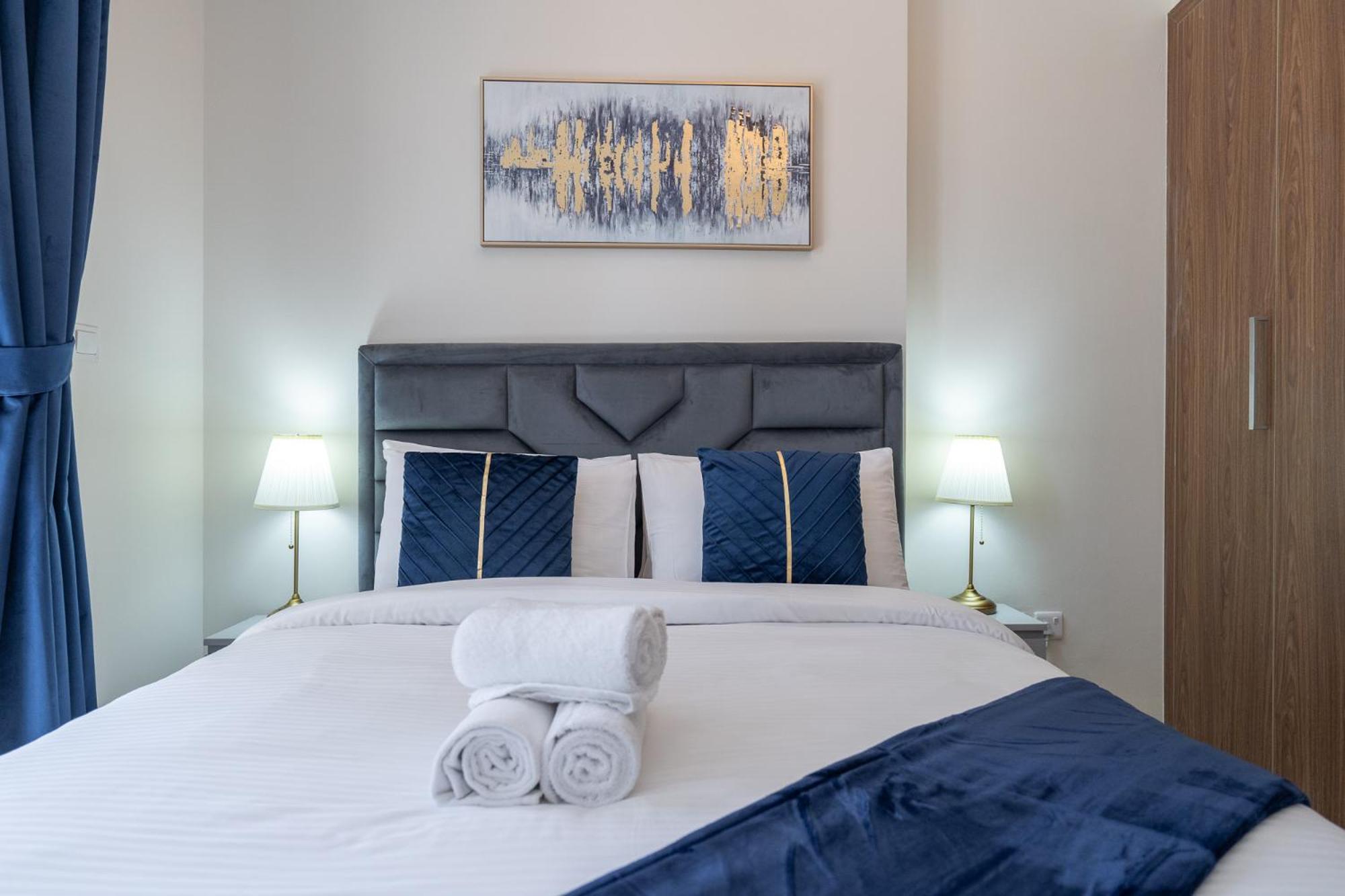 Dunya Tower Luxury And 2 Min Walk To Dubai Mall And Burj Khalifa In Heart Of Downtown מראה חיצוני תמונה