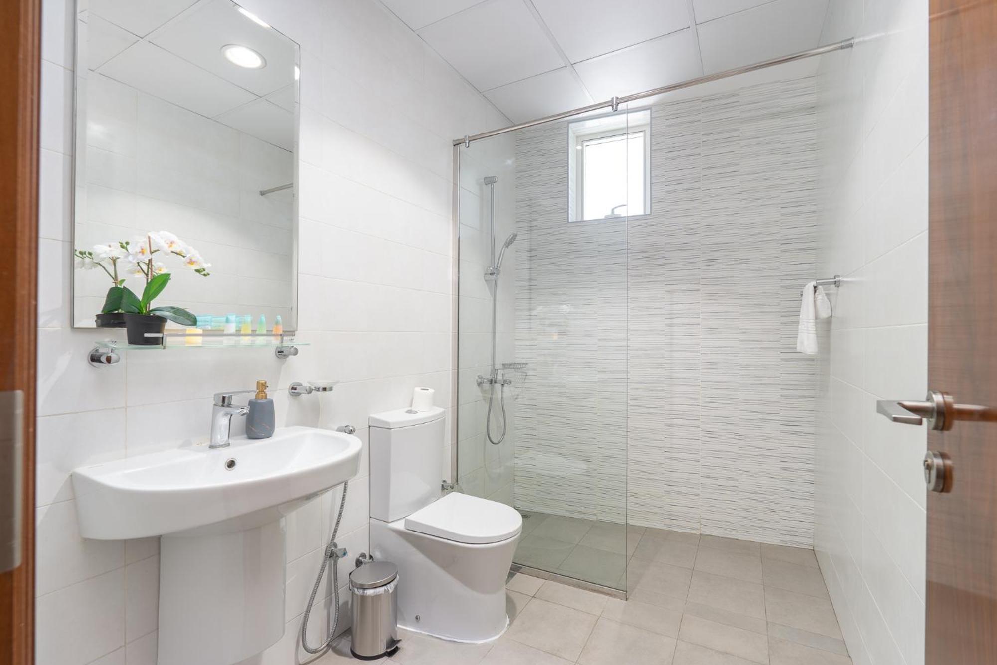 Dunya Tower Luxury And 2 Min Walk To Dubai Mall And Burj Khalifa In Heart Of Downtown מראה חיצוני תמונה