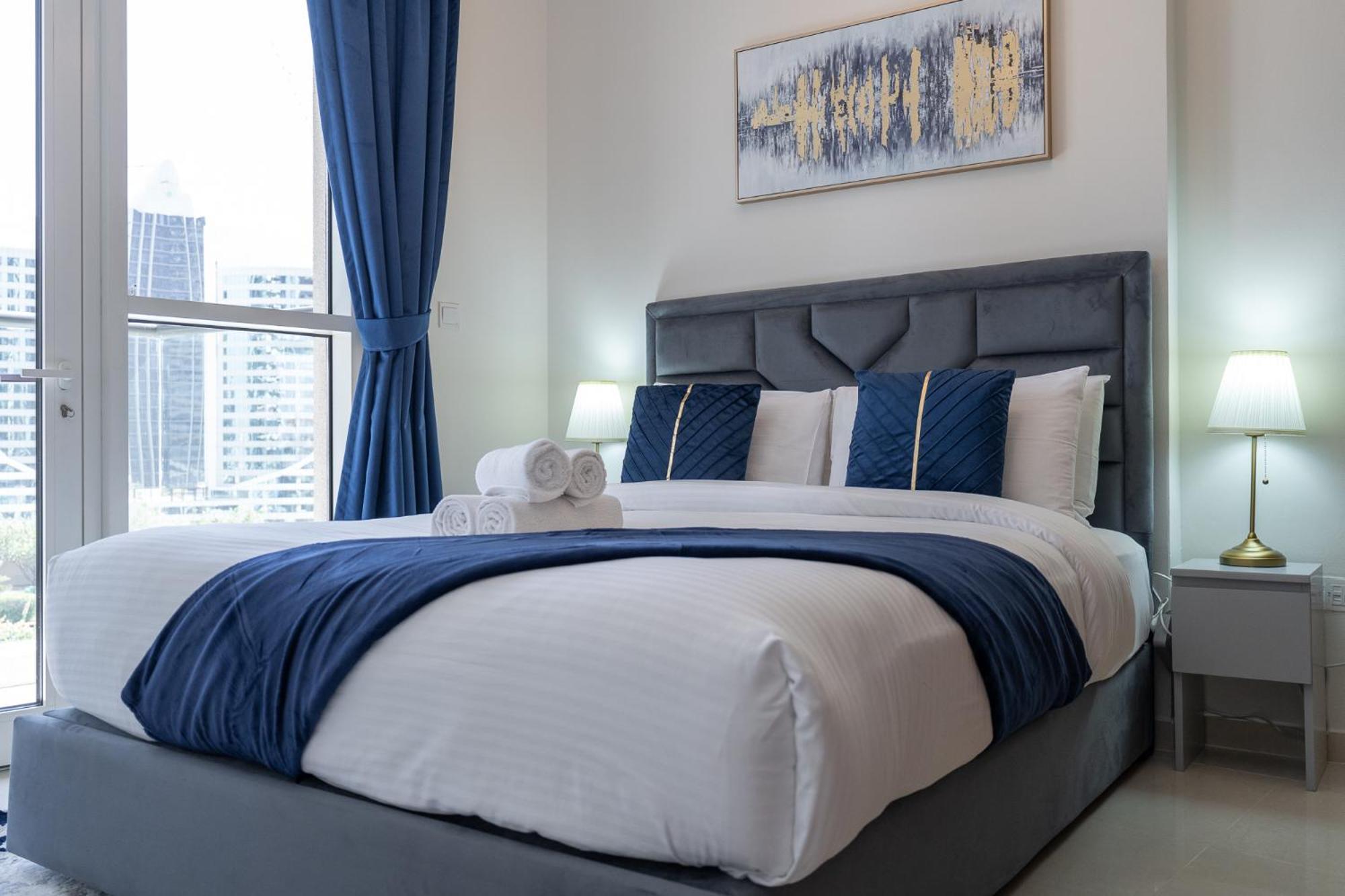 Dunya Tower Luxury And 2 Min Walk To Dubai Mall And Burj Khalifa In Heart Of Downtown מראה חיצוני תמונה