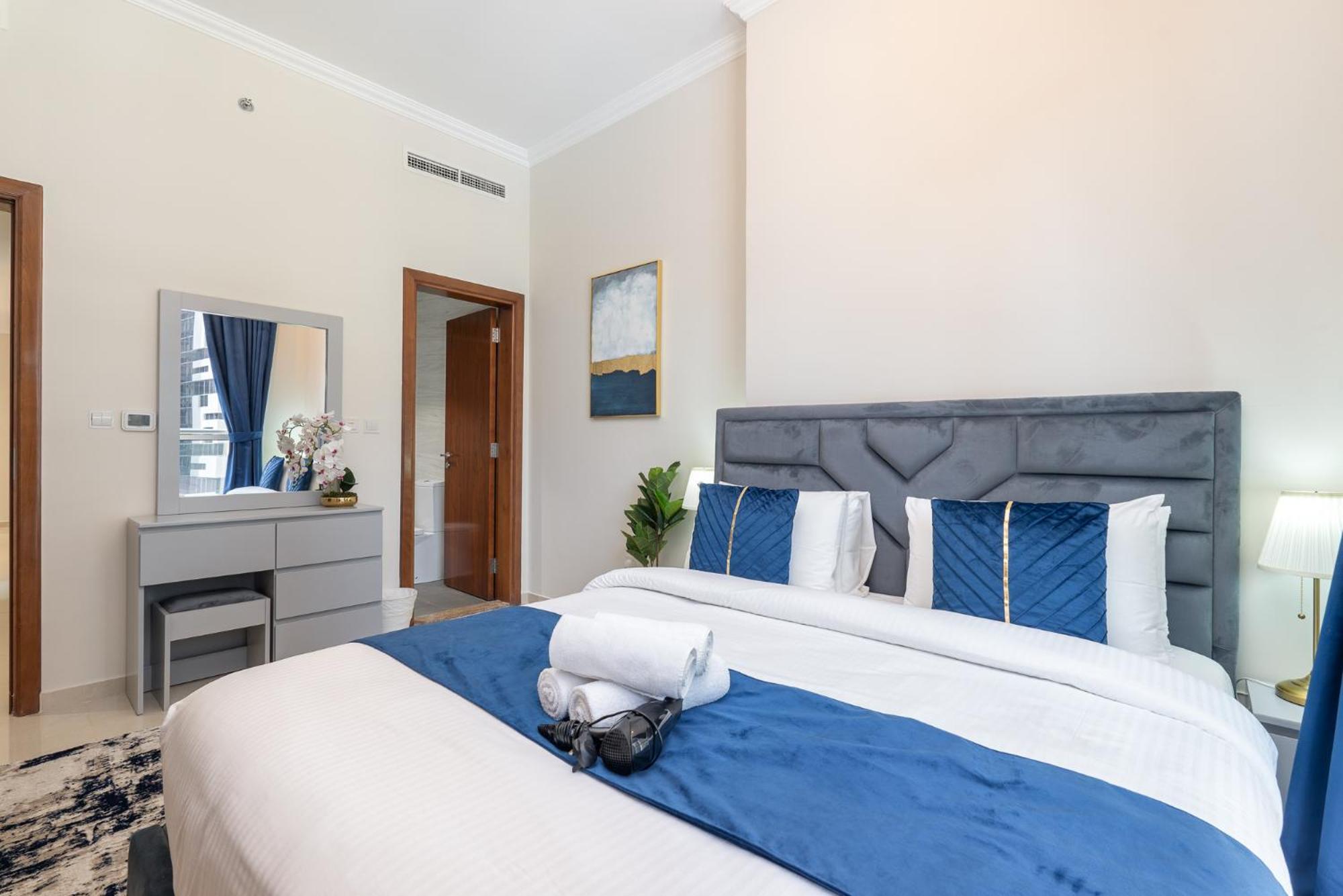Dunya Tower Luxury And 2 Min Walk To Dubai Mall And Burj Khalifa In Heart Of Downtown מראה חיצוני תמונה