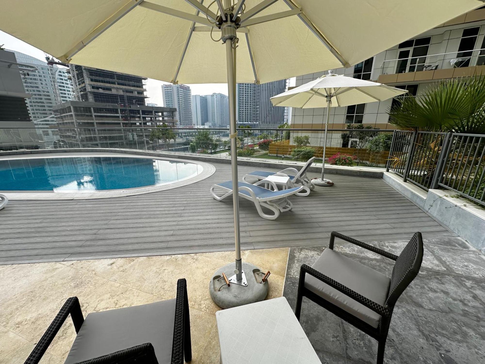 Dunya Tower Luxury And 2 Min Walk To Dubai Mall And Burj Khalifa In Heart Of Downtown מראה חיצוני תמונה